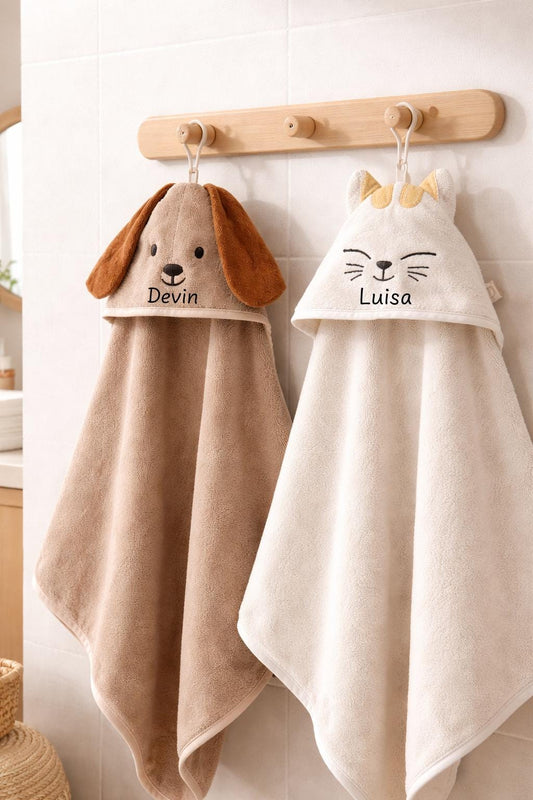 Kapuzenhandtuch mit Namen - Katze / Hund
