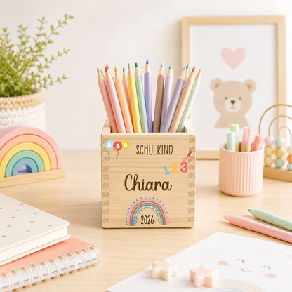 Stiftehalter mit Regenbogen Schulkind