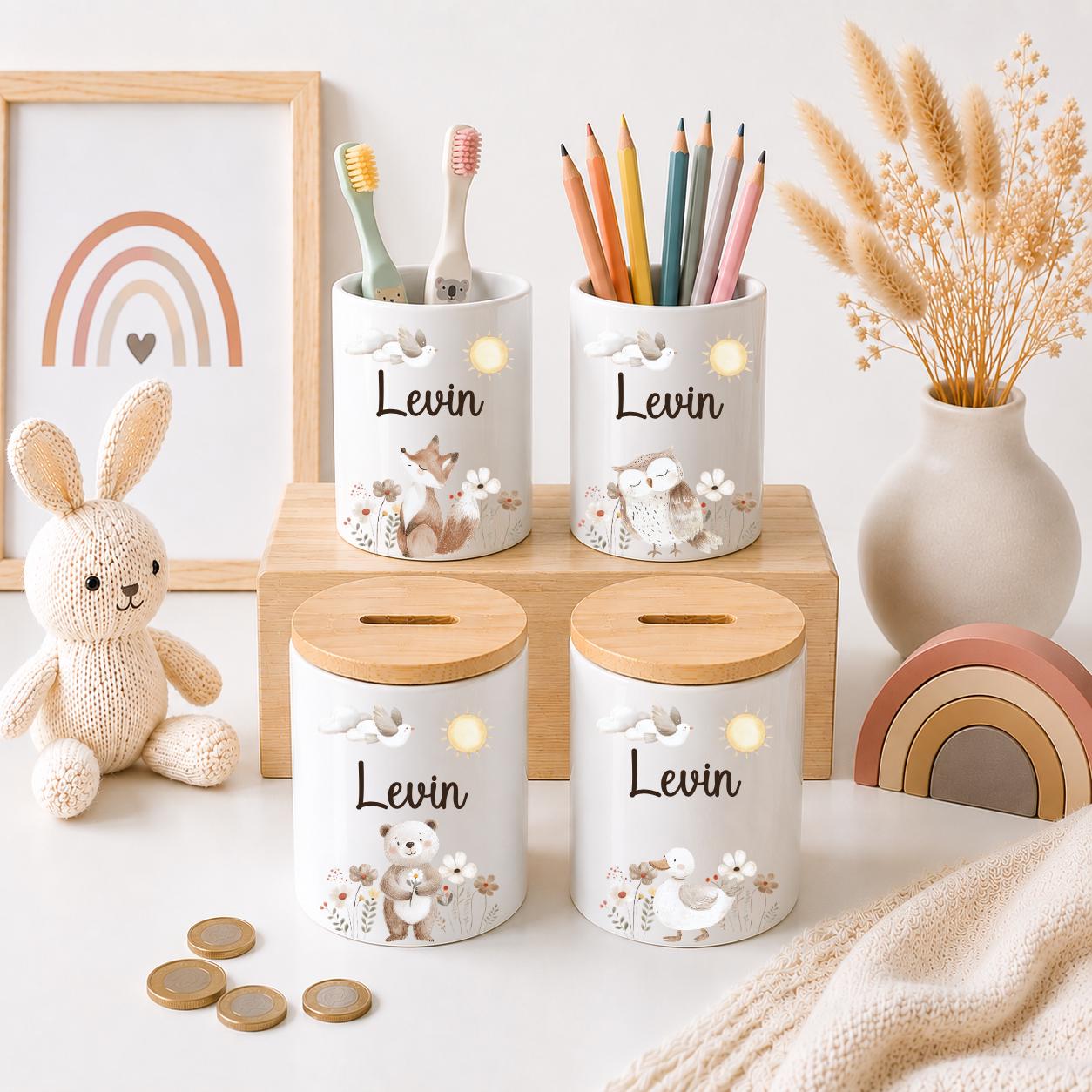 Personalisierte Spardose Kinder mit Namen – Keramik Spardose mit Bambusdeckel, Zahnputzbecher & Stiftehalter Baby Geschenk