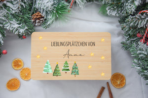 Keksdosen für Weihnachtsplätzchen mit Tannenbaum-Motiv